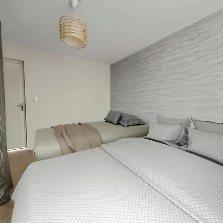 T2 Au Calme Avec Jardin بون