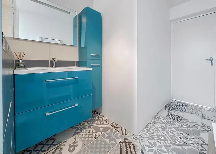 Apartment T2 Au Calme Avec Jardin Beaune (Cote d'Or)